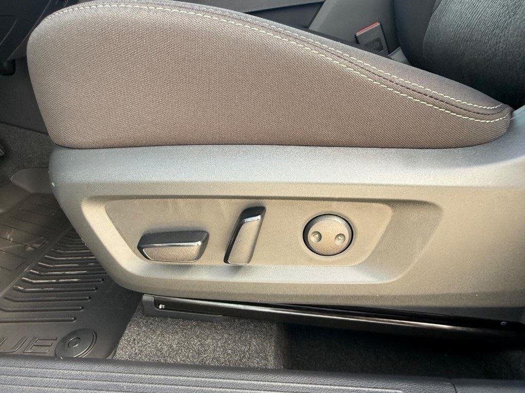 2026 Nissan Rogue SV - Photo 11