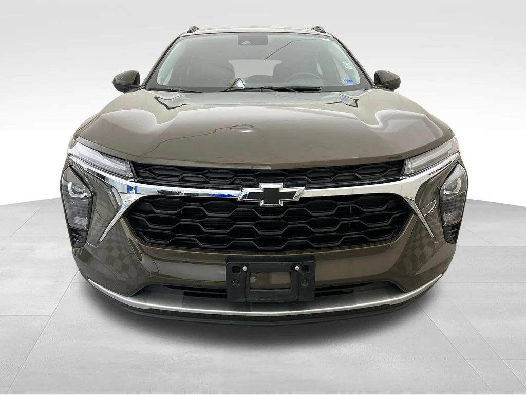 Used 2024 Brown Chevrolet LT image 9