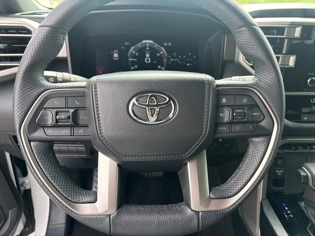 Used 2025 White Toyota SR5 image 14