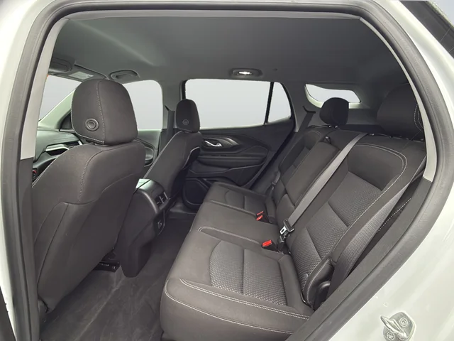 Used 2023 White GMC SLE image 27