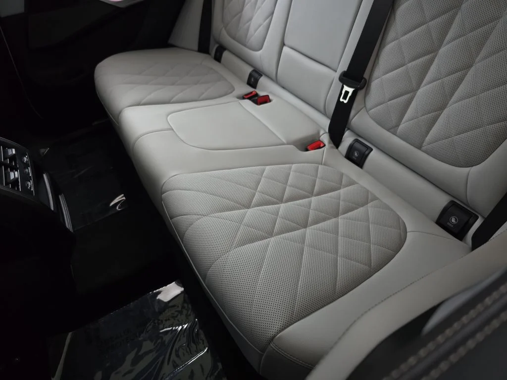 Used 2026 Alpine White BMW xDrive40i image 17