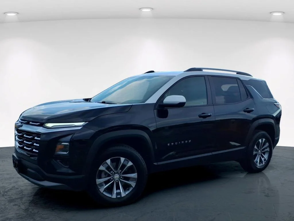 Used 2025 Black Chevrolet LT image 2