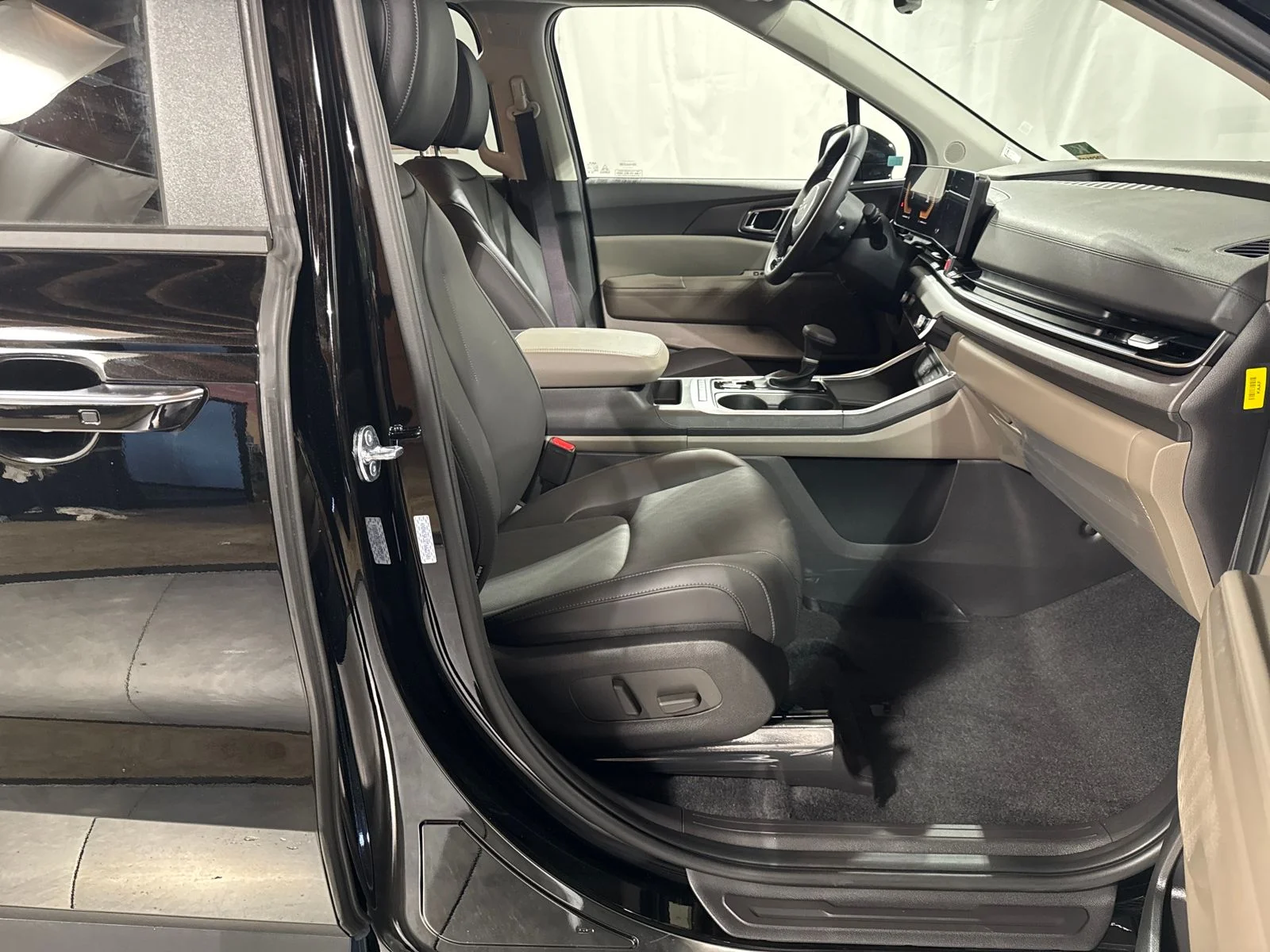 New 2026 Aurora Black Kia EX image 30