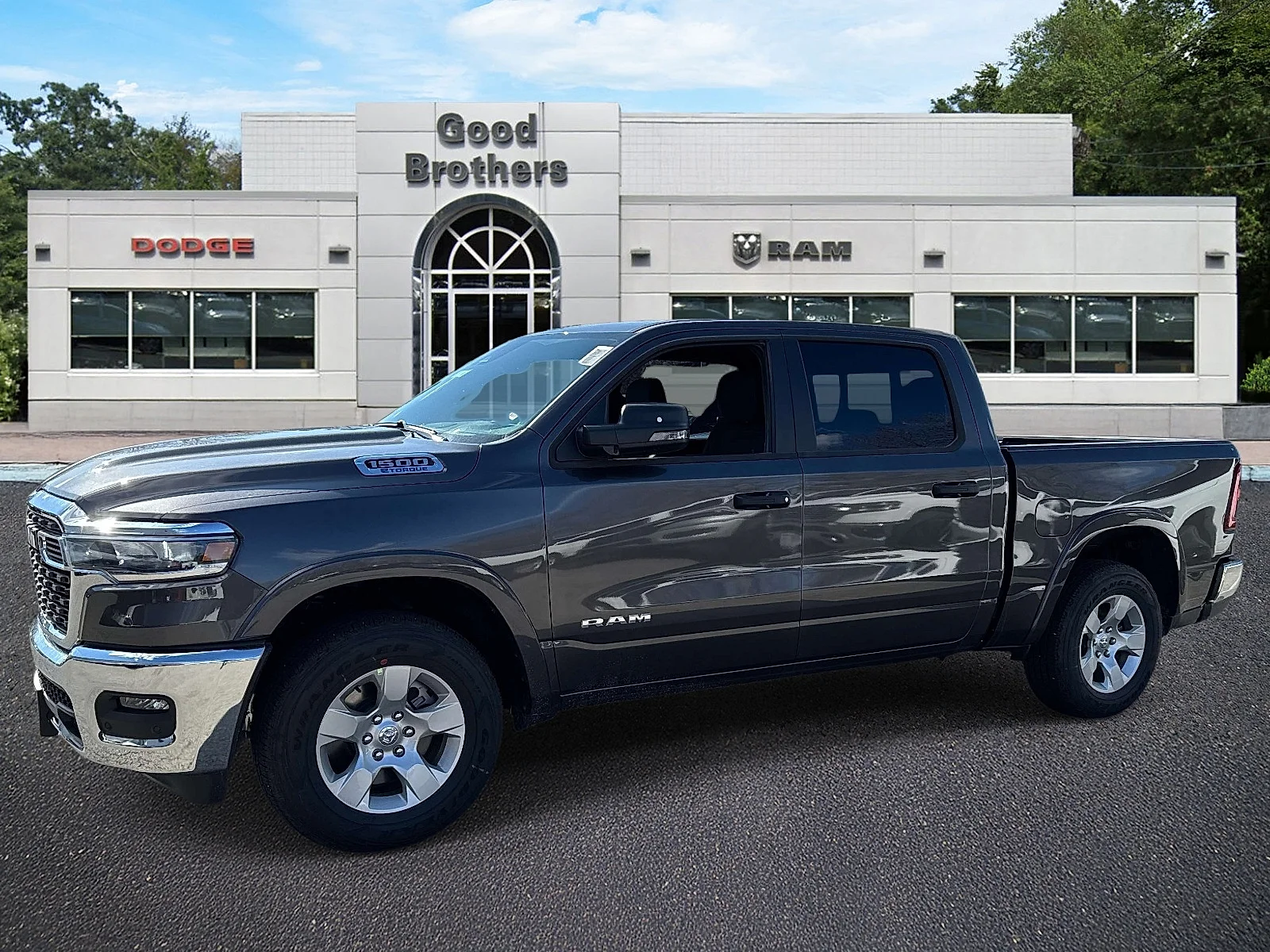 2026 RAM 1500 Big Horn/Lone Star 4x4 Crew Cab 5'7's photo