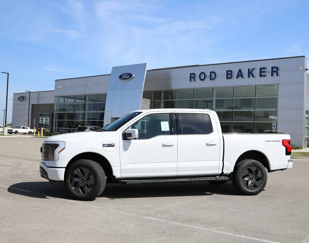 2025 Ford F-150 Lariat 4x4 SuperCrew 5-1/2 Box's photo