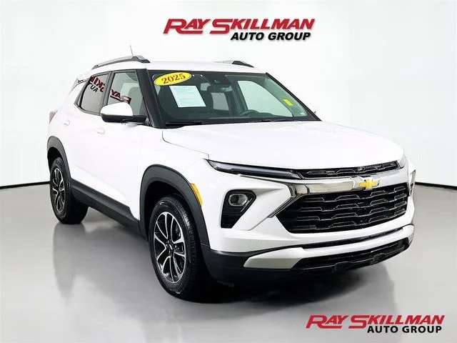 2025 Chevrolet Trailblazer LT AWD's photo