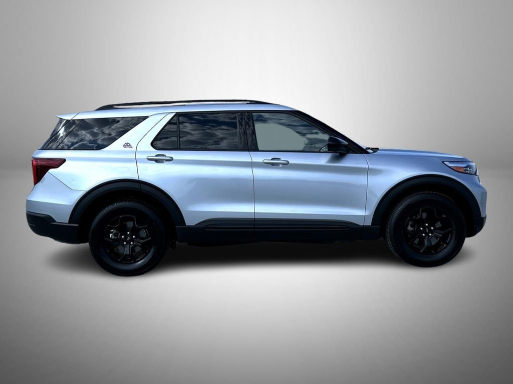 Used 2023 Silver Ford Timberline image 4