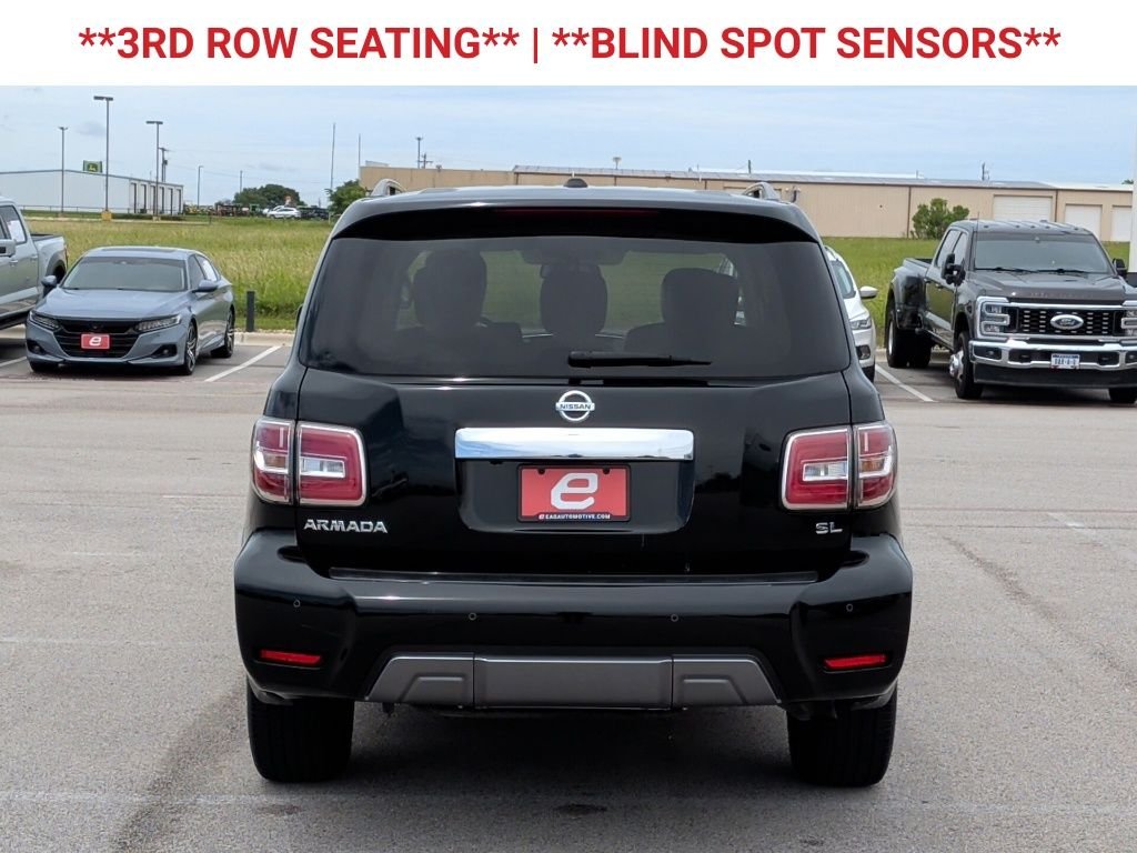 Used 2019 Super Black Nissan SL image 7