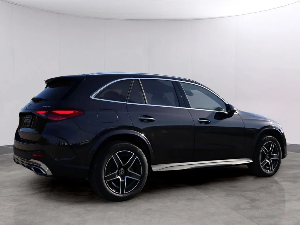 Certified Used 2026 Graphite Grey Metallic Mercedes-Benz GLC 300 image 7