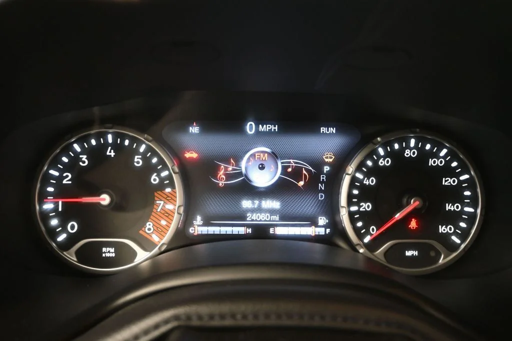 Used 2021 Gray Jeep Latitude image 30