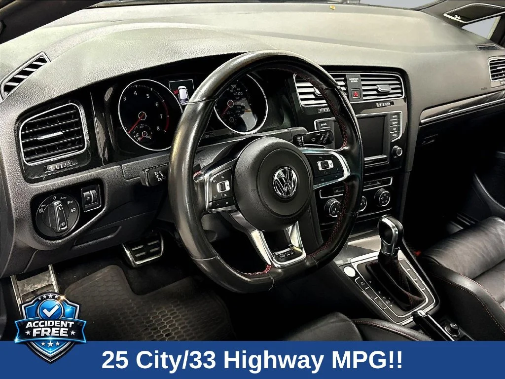 Used 2016  Volkswagen  image 19