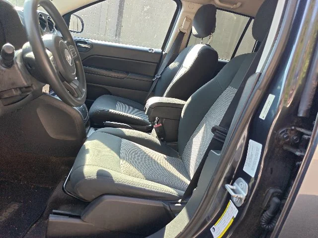 Used 2014 Maximum Steel Metallic Jeep Sport image 8