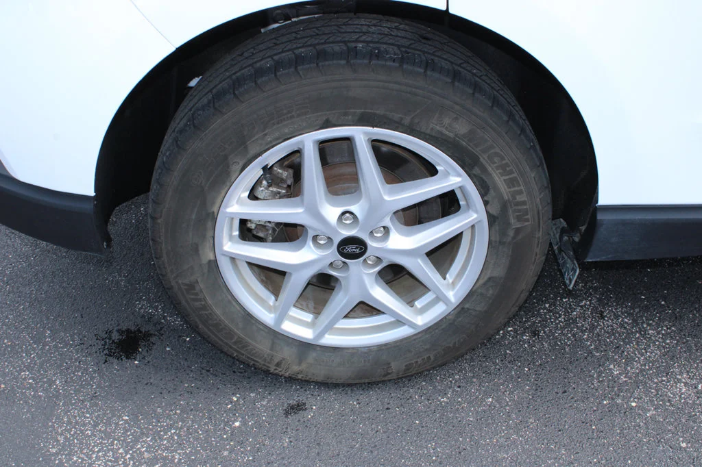 Certified Used 2024 Oxford White Ford SEL image 17