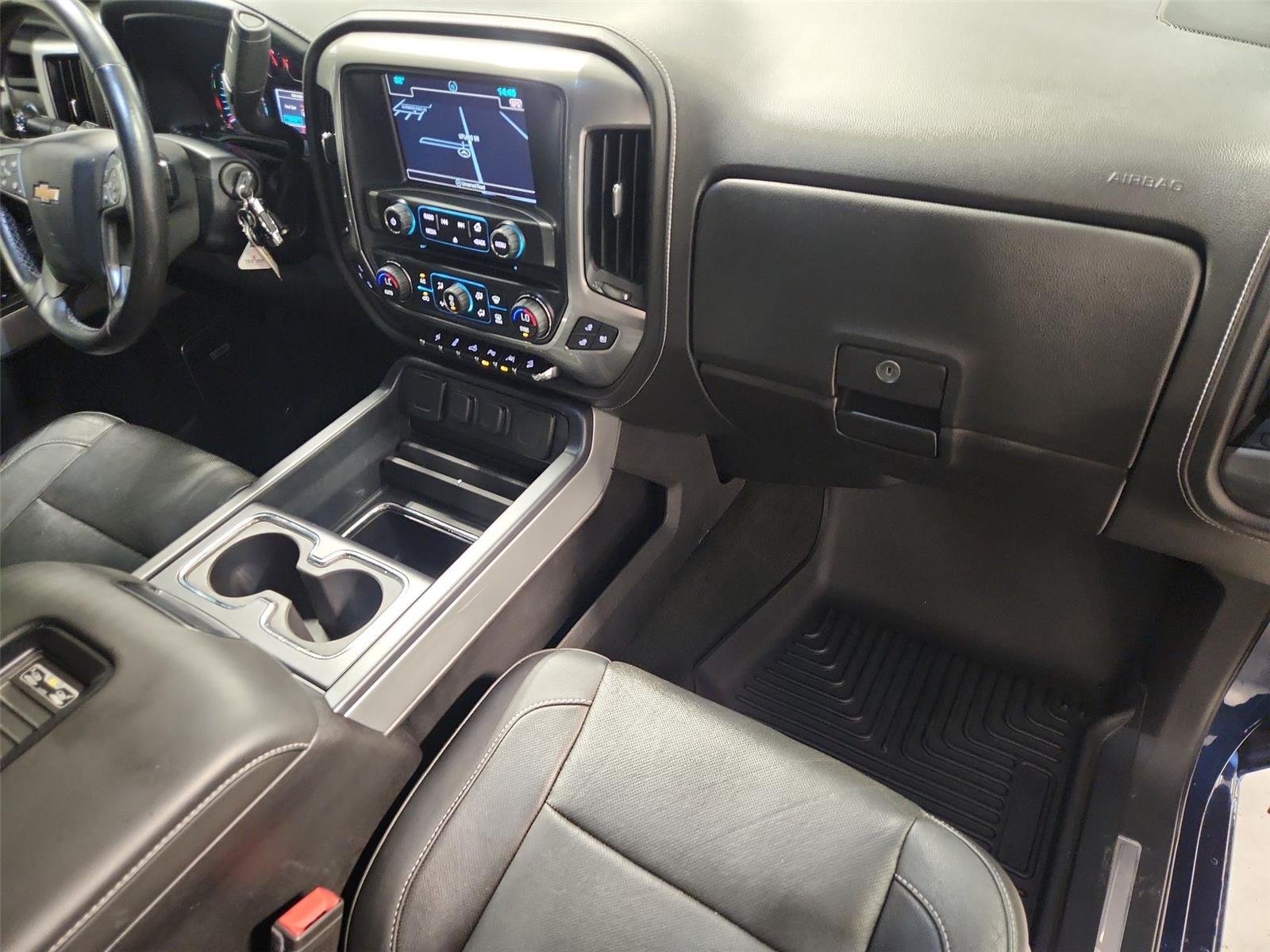 Used 2016 DEEP OCEAN BLUE METALLIC Chevrolet LTZ image 27