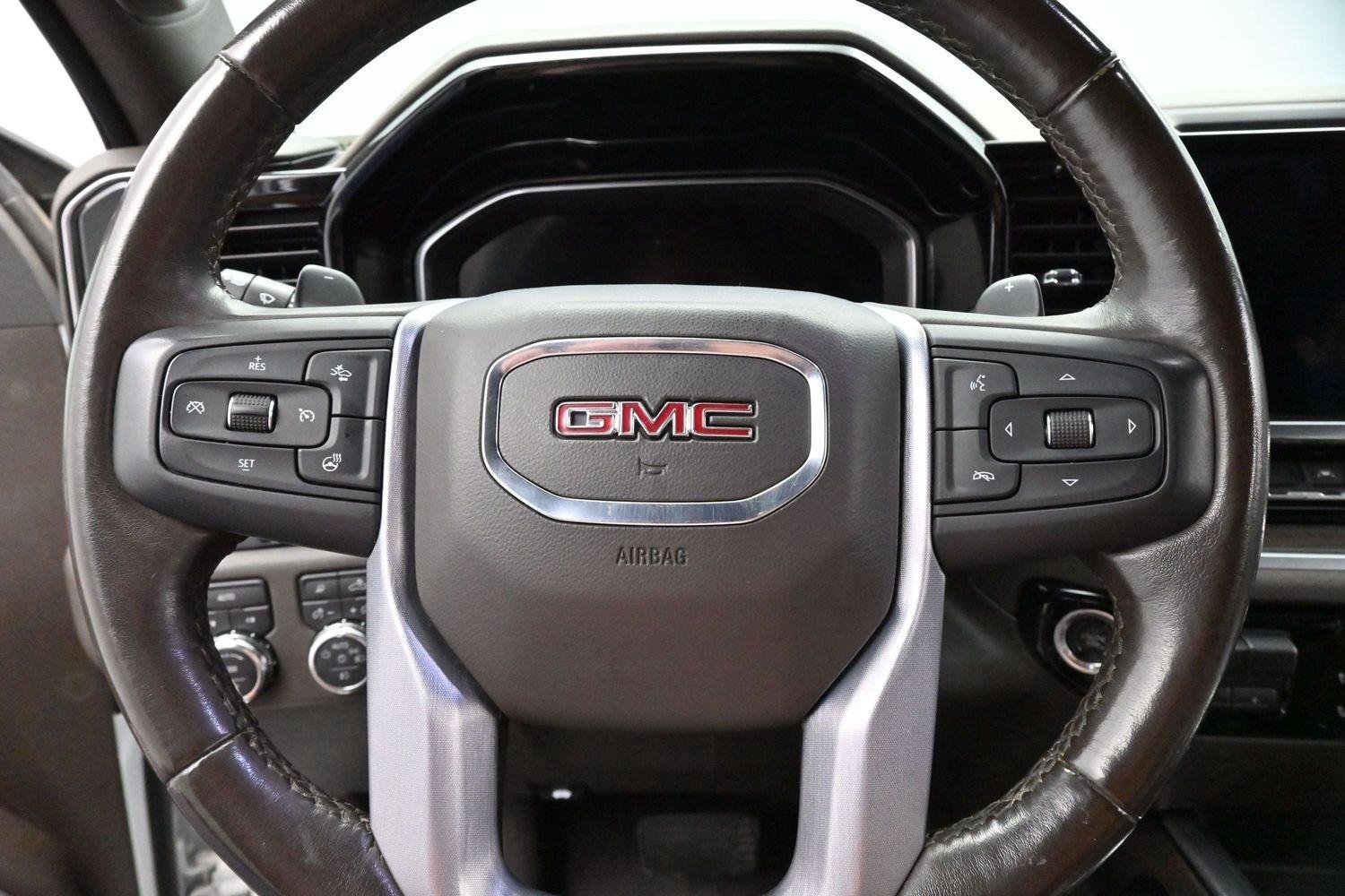 Used 2022 Summit White GMC SLT image 17