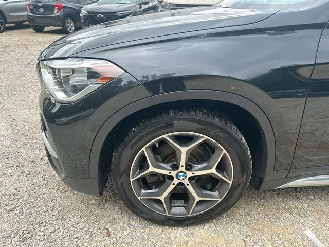 Used 2018 Black BMW sDrive28i image 36