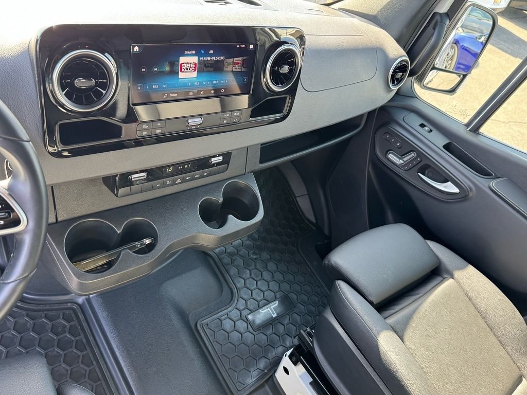 Used 2023 White Mercedes-Benz TIFFIN GH1-AB image 35