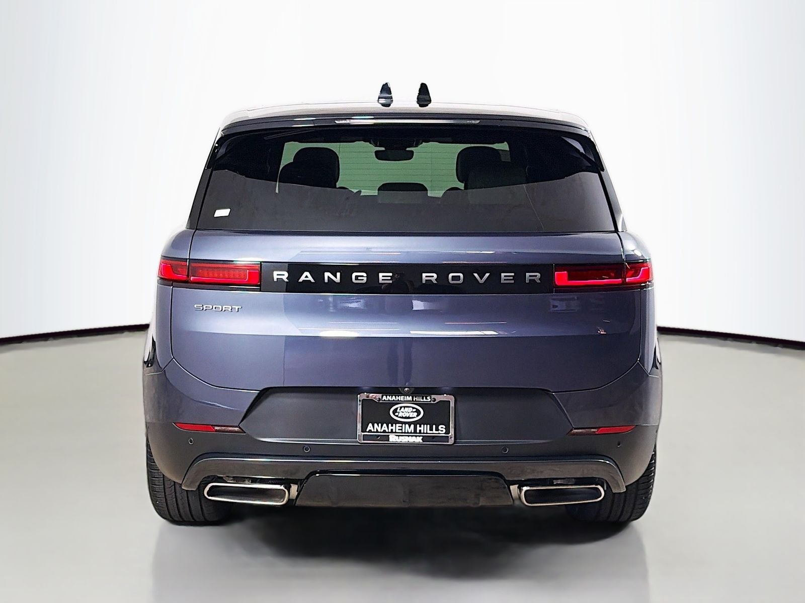 2026 Land Rover Range Rover Sport SE - Photo 4