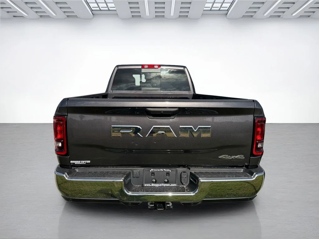 New 2026 Granite Crystal Metallic Clear-Coat Exterior Paint RAM Tradesman image 4