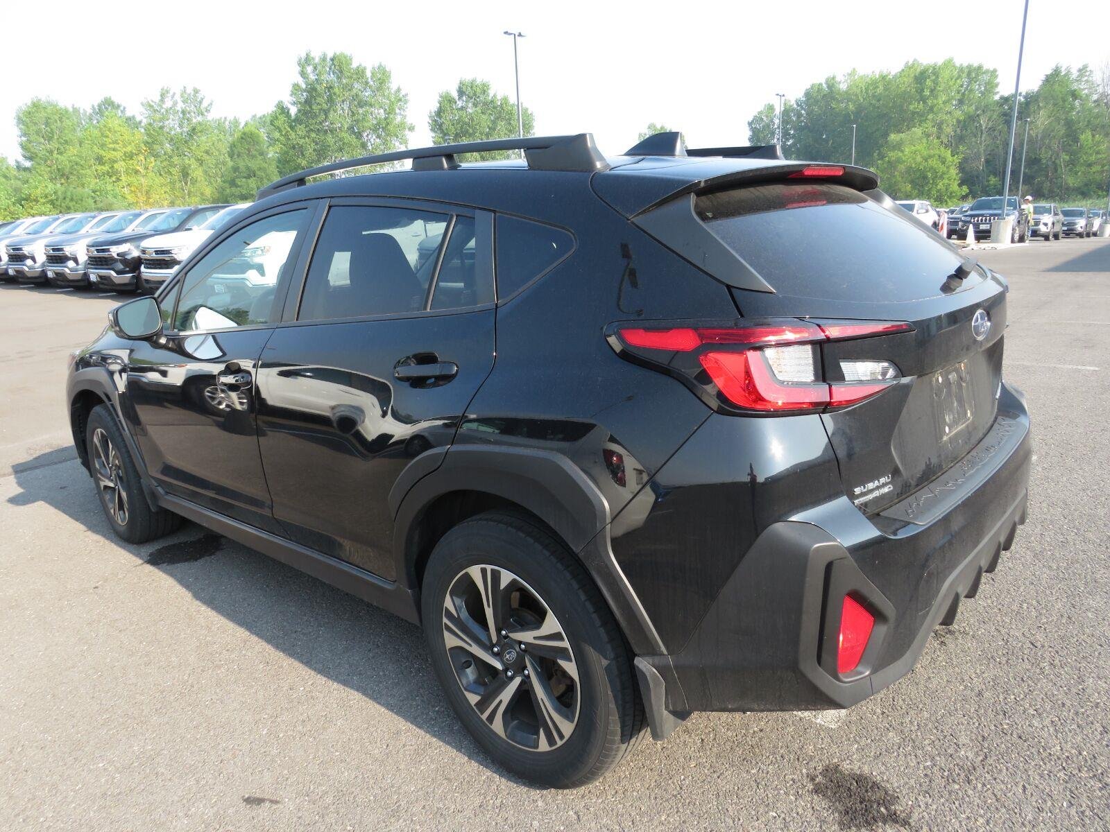 Used 2024 Crystal Black Silica Subaru Premium image 11