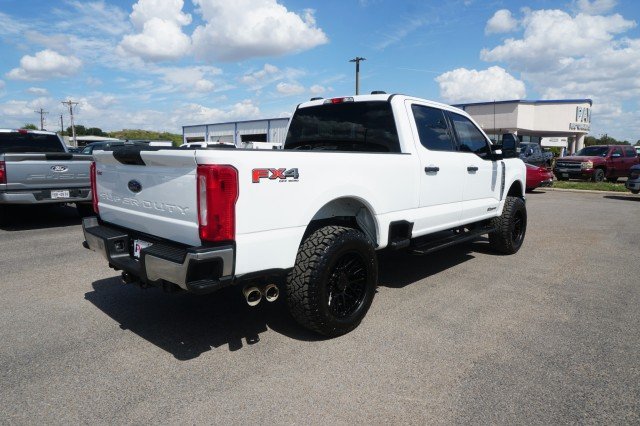 Used 2025 Oxford White Ford XLT image 5