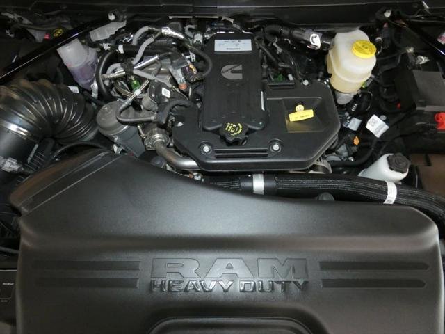 New 2026 Diamond Black Crystal Pearlcoat RAM Limited Longhorn image 36