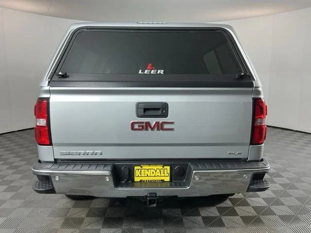 Used 2018 Quicksilver Metallic GMC SLE image 5