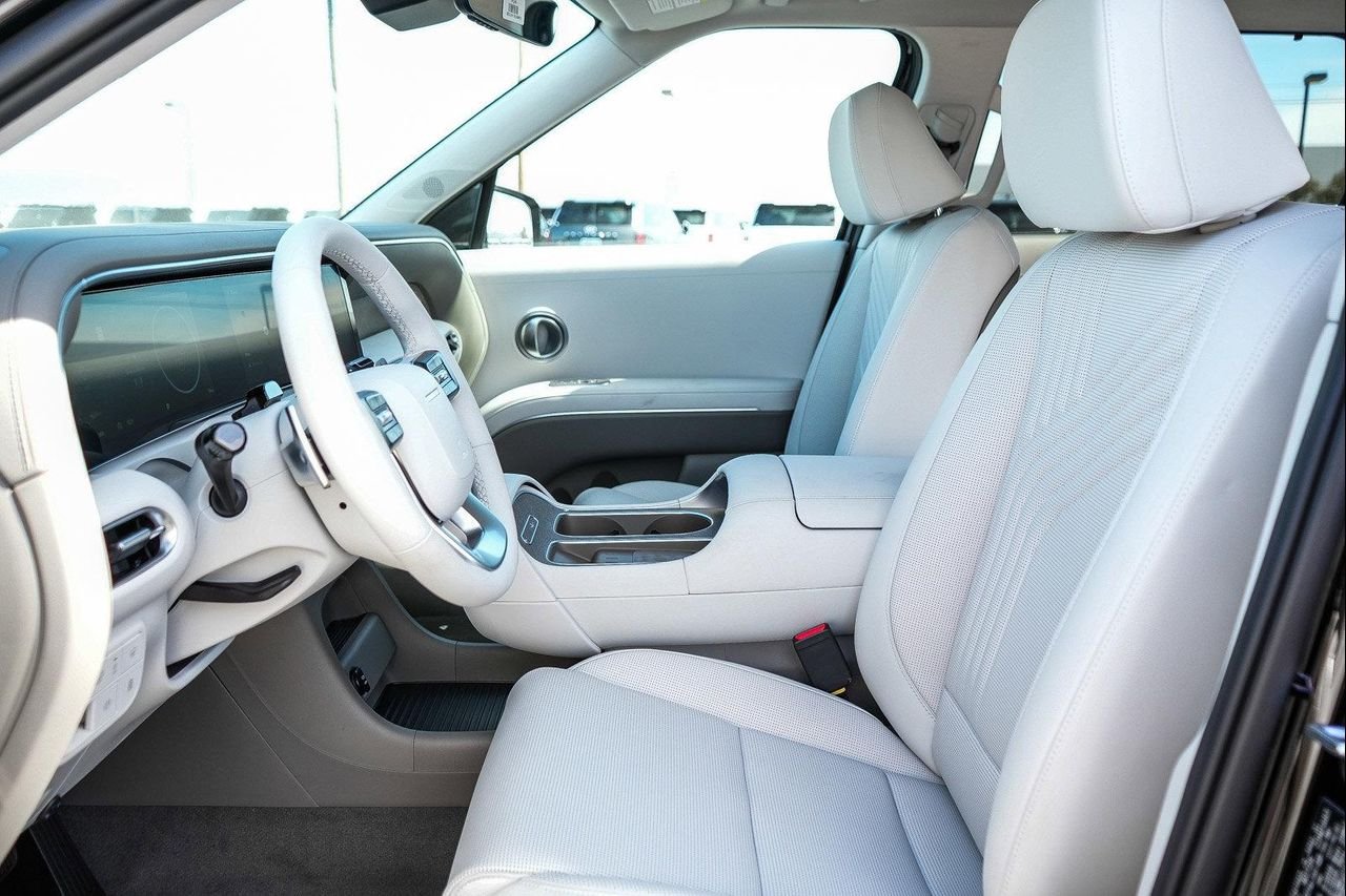 New 2026 Black Hyundai SEL Premium image 46