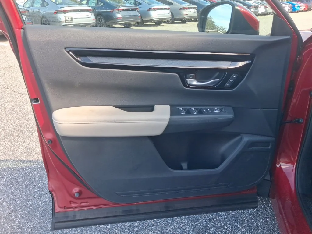 Used 2025 Red Honda EX-L image 22