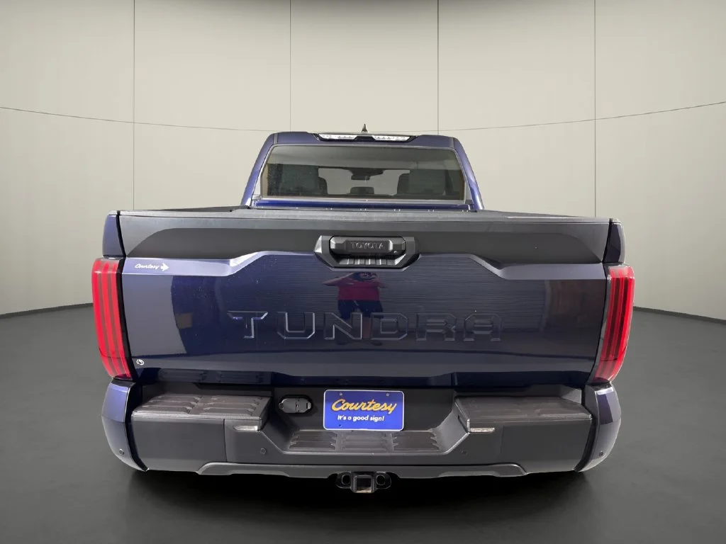Used 2022 Blue Toyota SR5 image 7