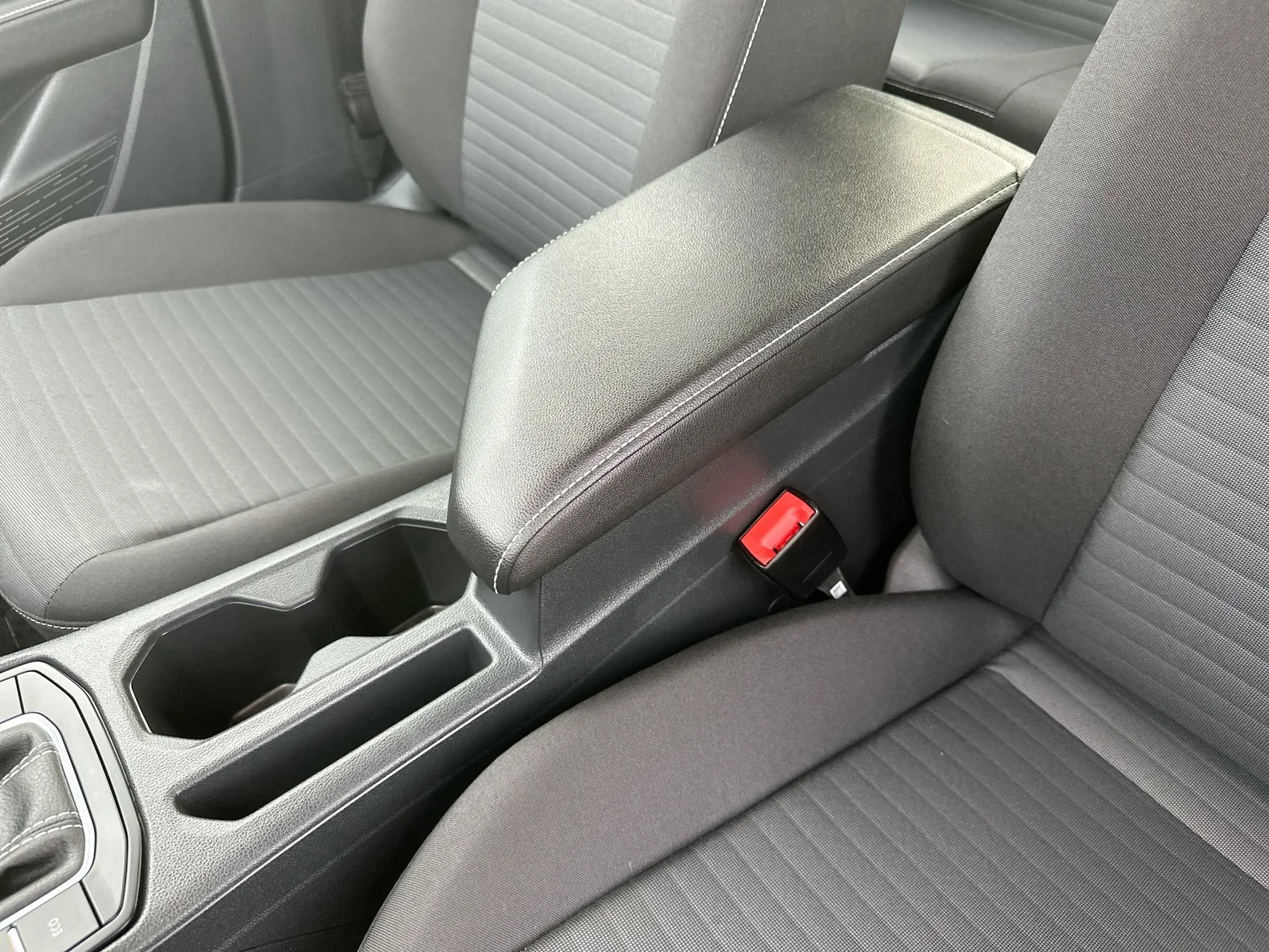 Used 2025 Pure White Volkswagen S image 18