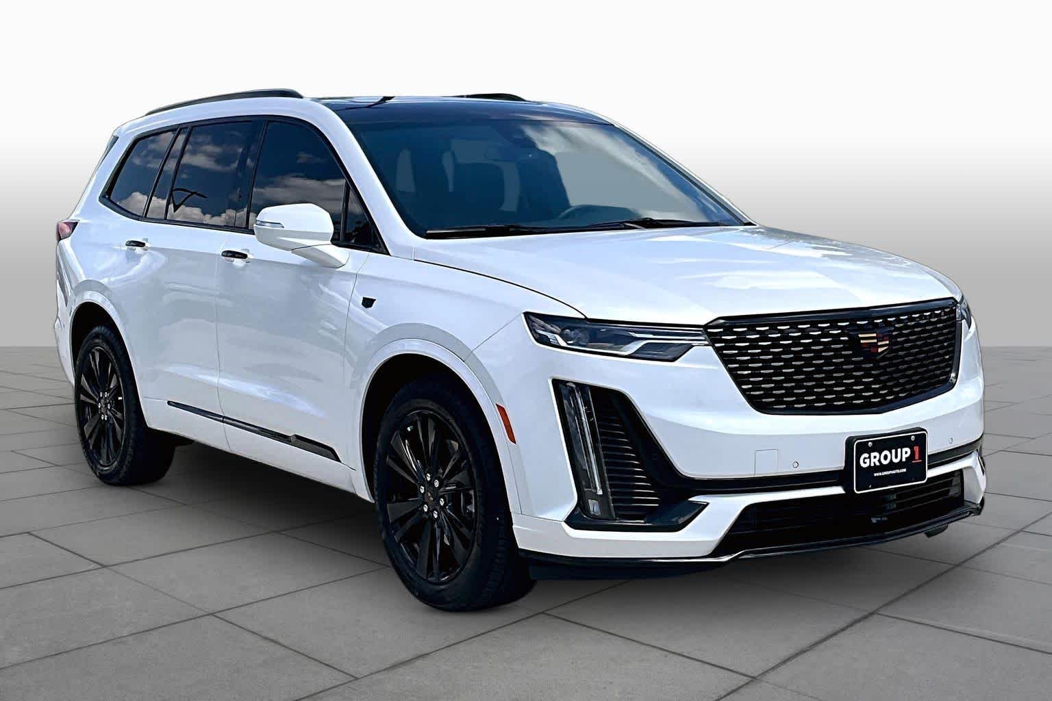 Pre-Owned 2025 Cadillac XT6 FWD Premium Luxury