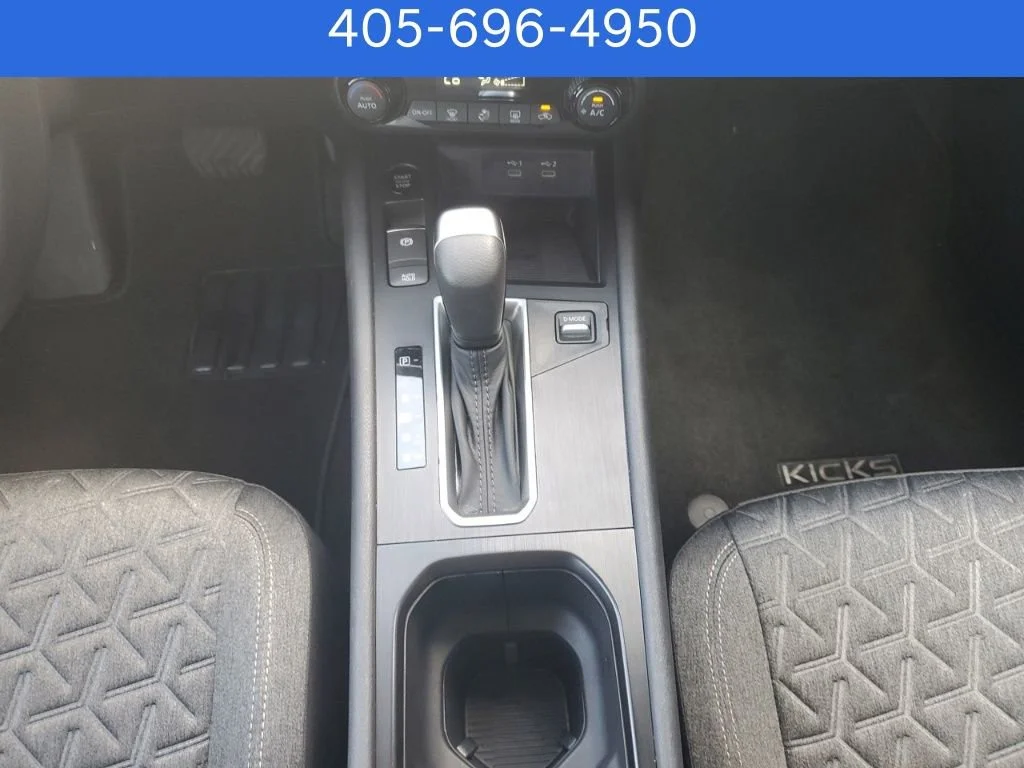 Pre-Owned 2026 Nissan Kicks SV