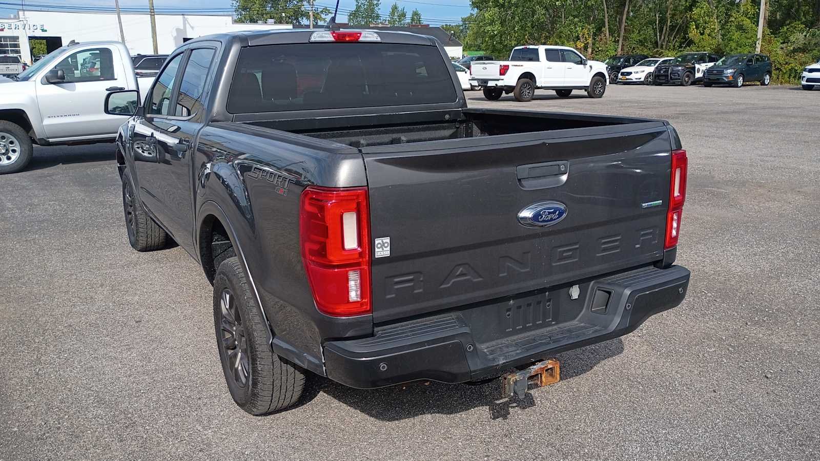 Used 2019 Magnetic Metallic Ford XLT image 4