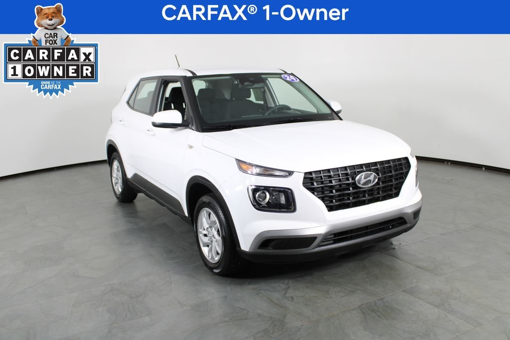Certified Used 2024 White Hyundai SE image 5