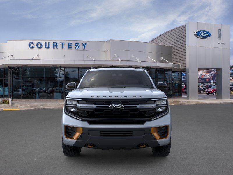 New 2026 Glacier Gray Met Tri-Coat Ford Tremor image 6