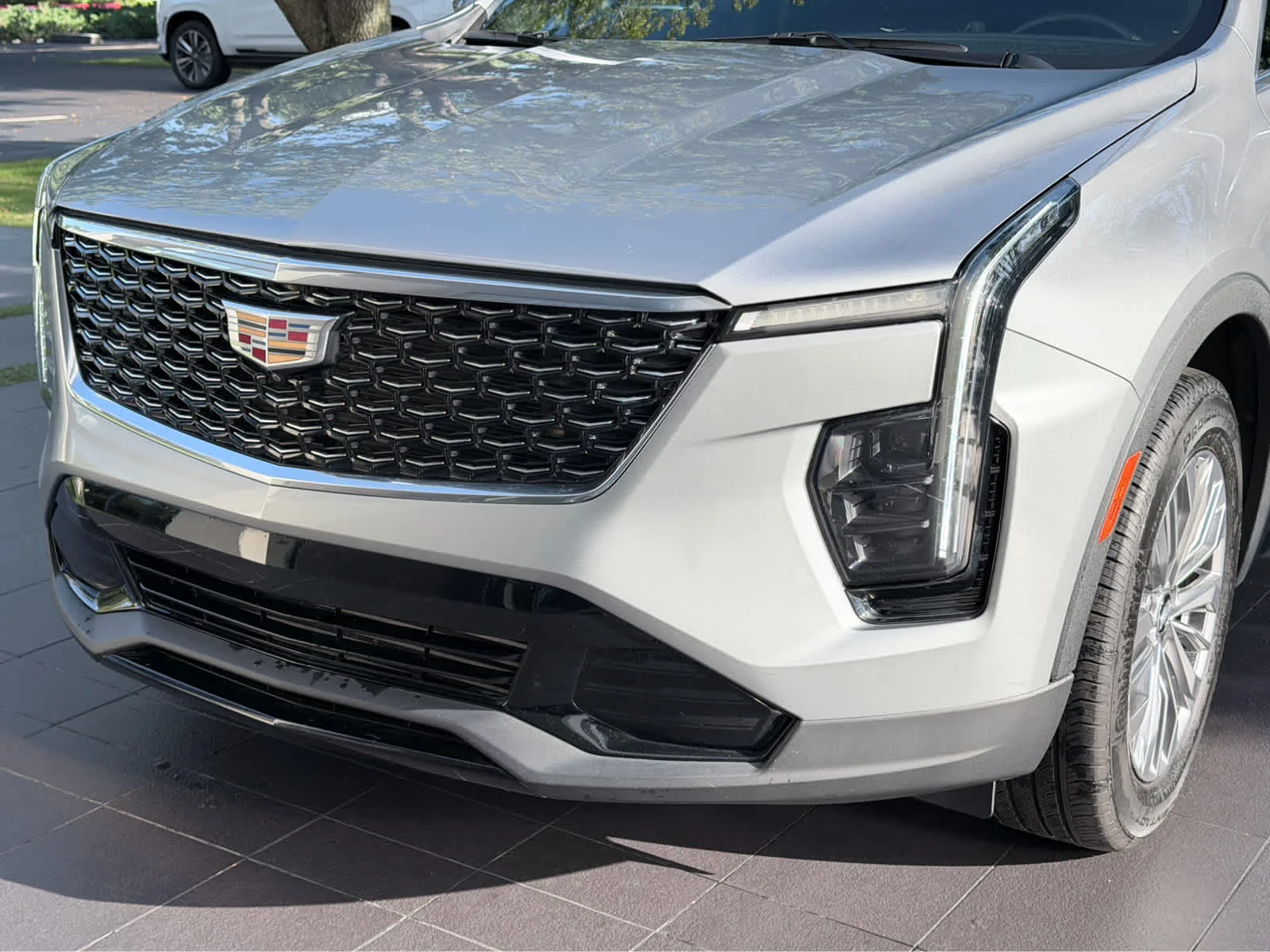 Used 2024 Argent Silver Metallic Cadillac Premium Luxury image 8