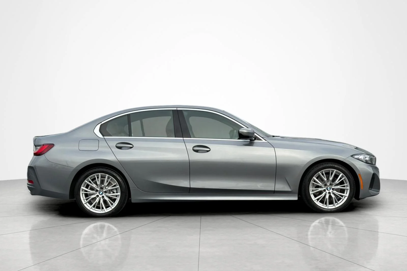 Used 2024 Skyscraper Grey Metallic BMW 330i image 6