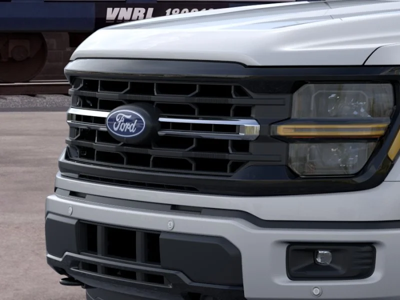 New 2026 Iconic Silver Metallic Ford XLT image 31