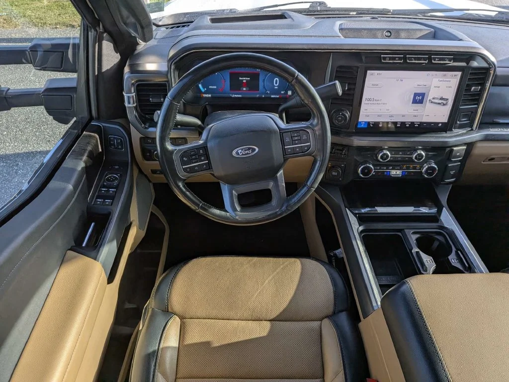 Used 2024 White Metallic Ford Lariat image 14