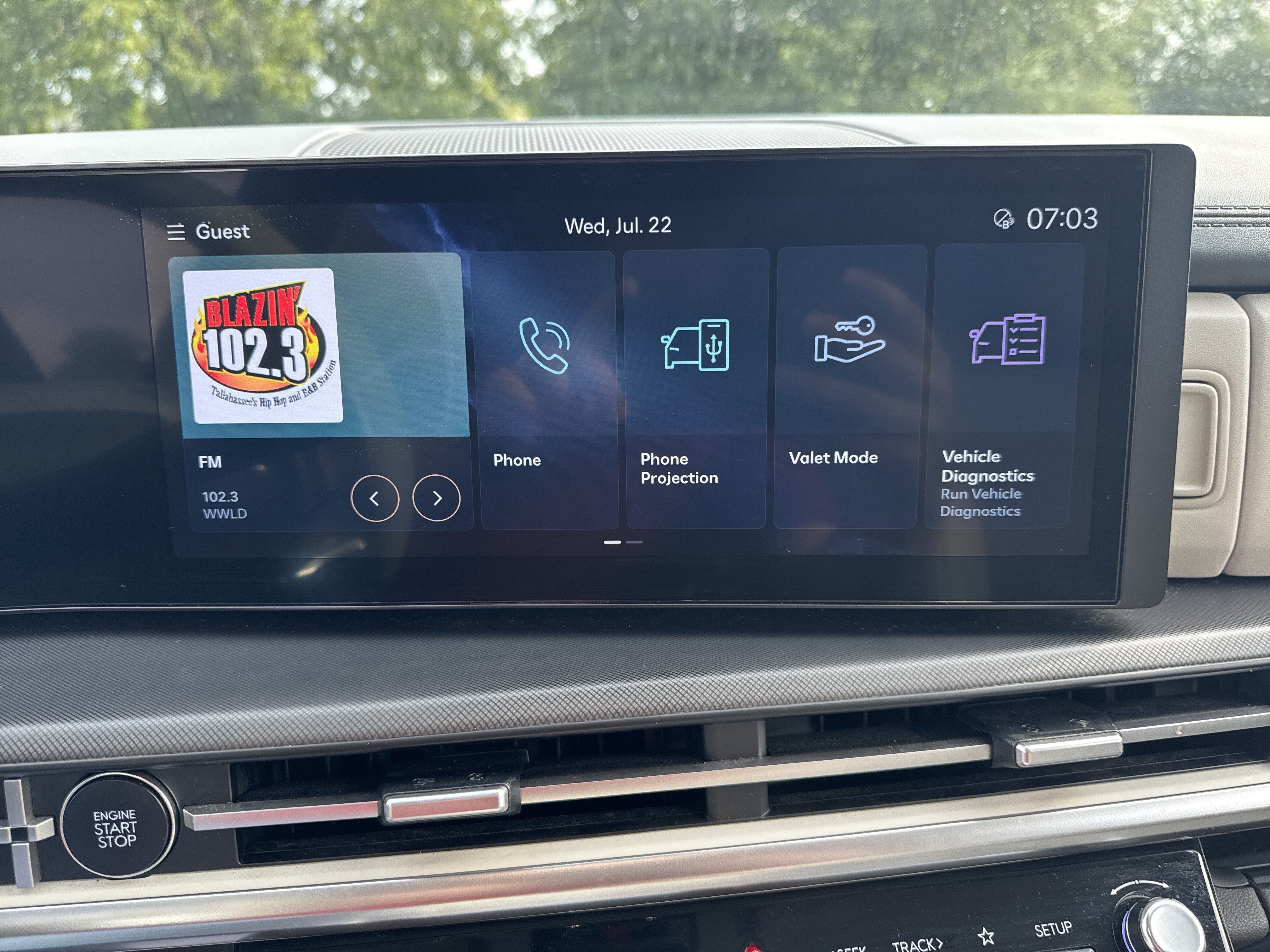 Used 2025 Serenity White Hyundai SEL image 18