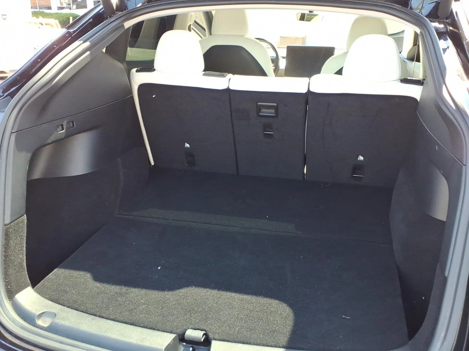Used 2022 Black Tesla Performance image 22