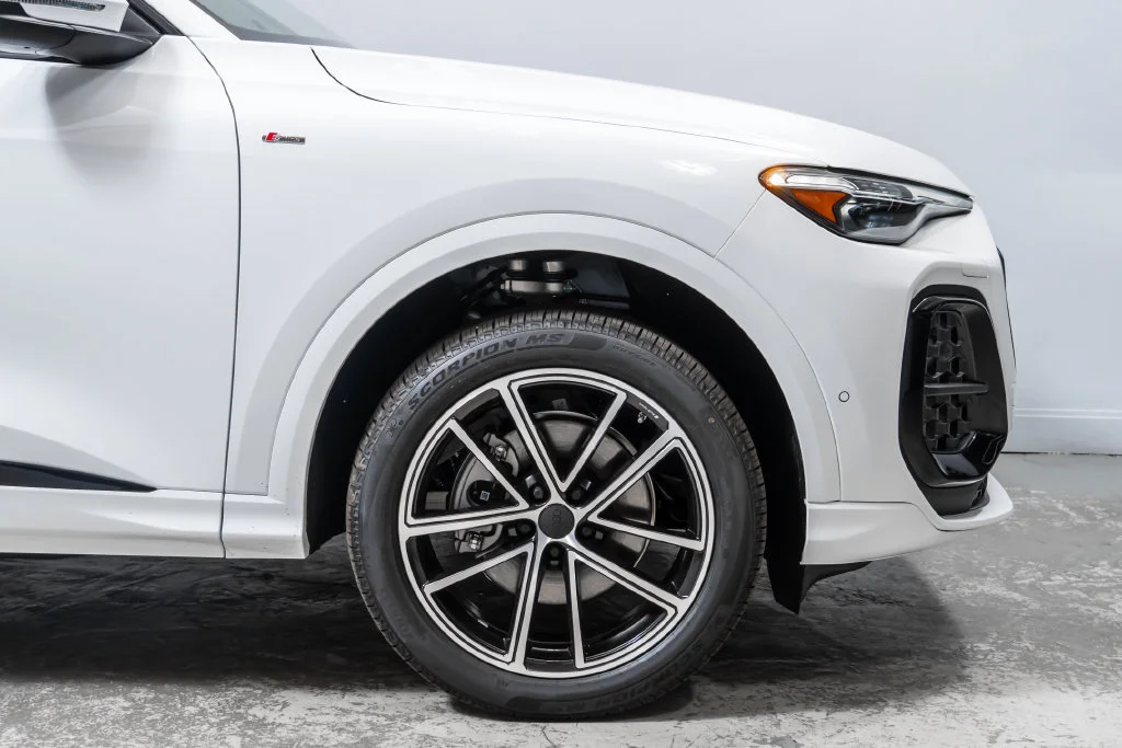2026 Audi Q5 Premium Plus - Photo 12