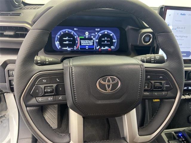Certified Used 2025 WIND CHILL PEARL Toyota  image 23