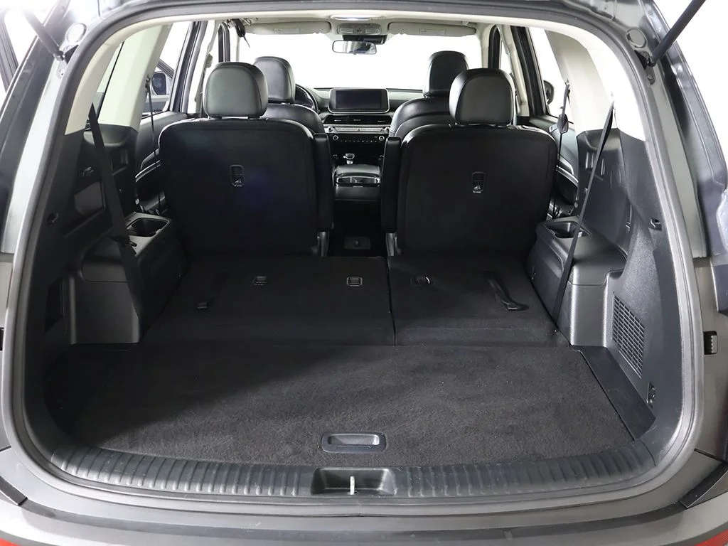 Used 2022 Gray Kia S image 21