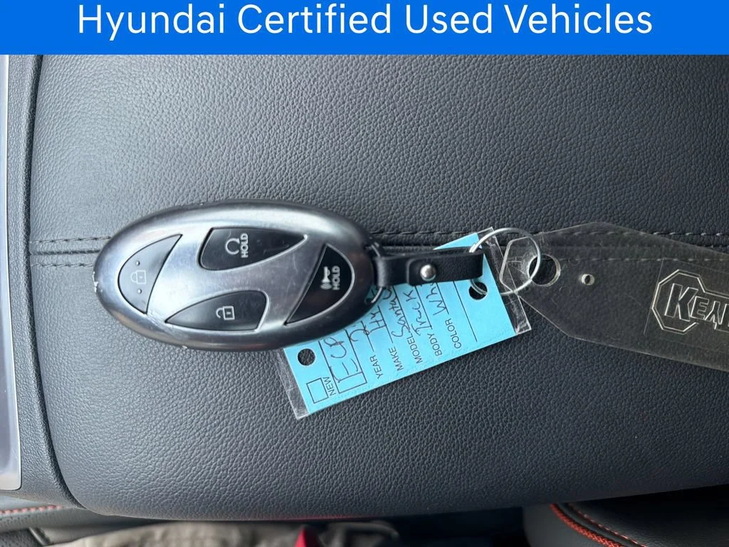 Certified Pre-Owned 2025 Hyundai Santa Cruz Limited