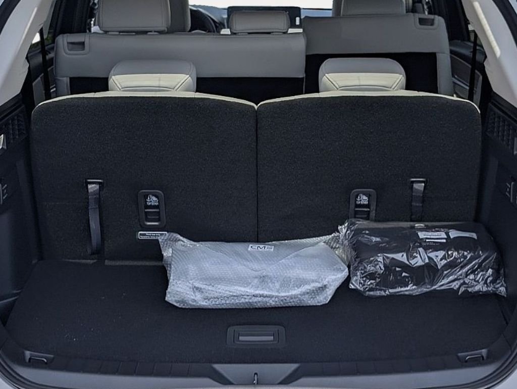 New 2026 Rhodium White Premium Mazda Premium Plus AWD image 8