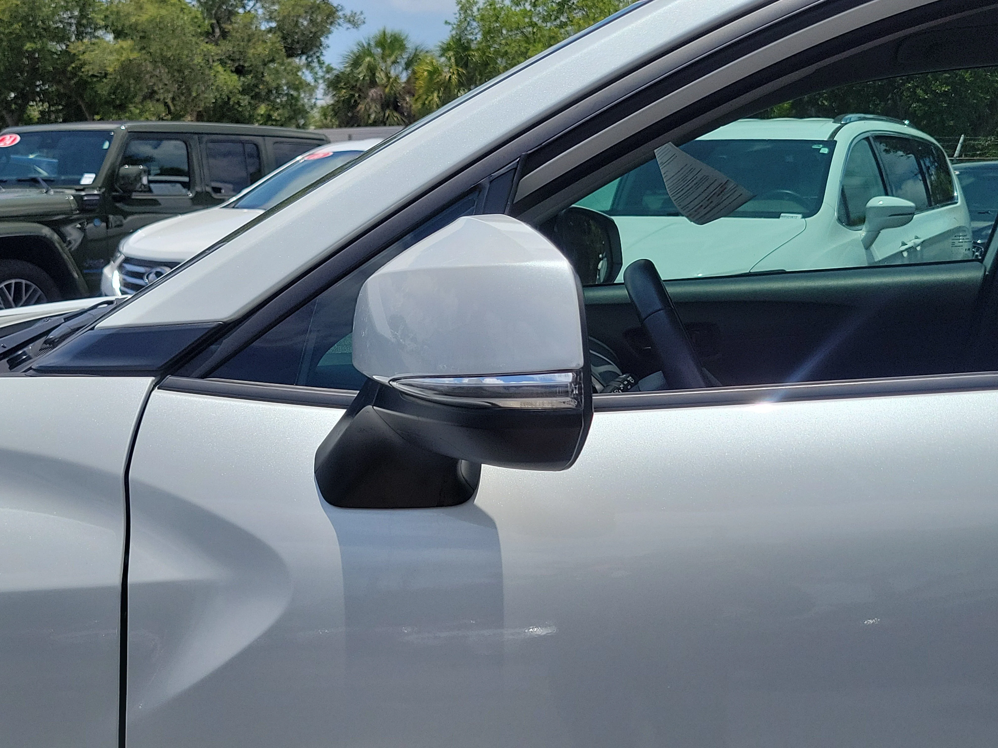 Used 2023 Wind Chill Pearl Toyota LE image 8