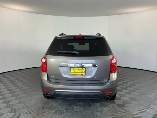 Used 2010 Gray Chevrolet LT image 6