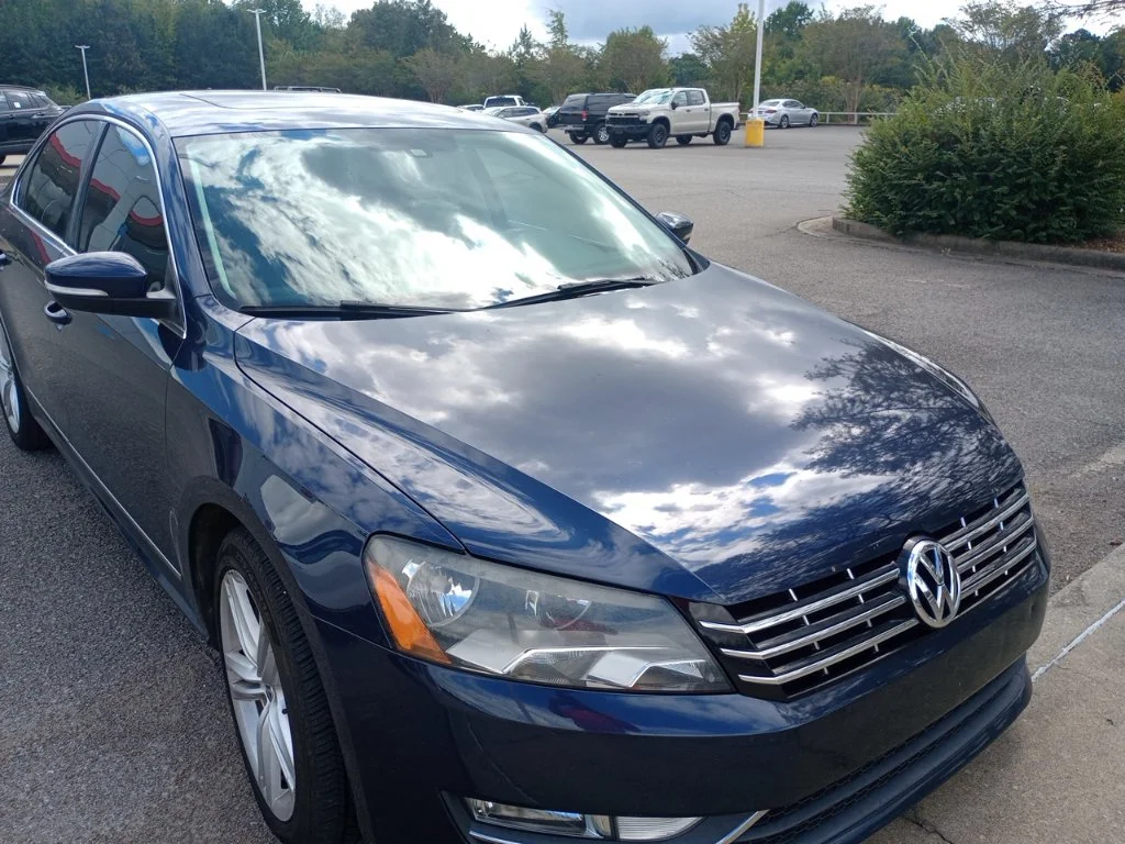 Used 2014 Blue Volkswagen SEL Premium image 5